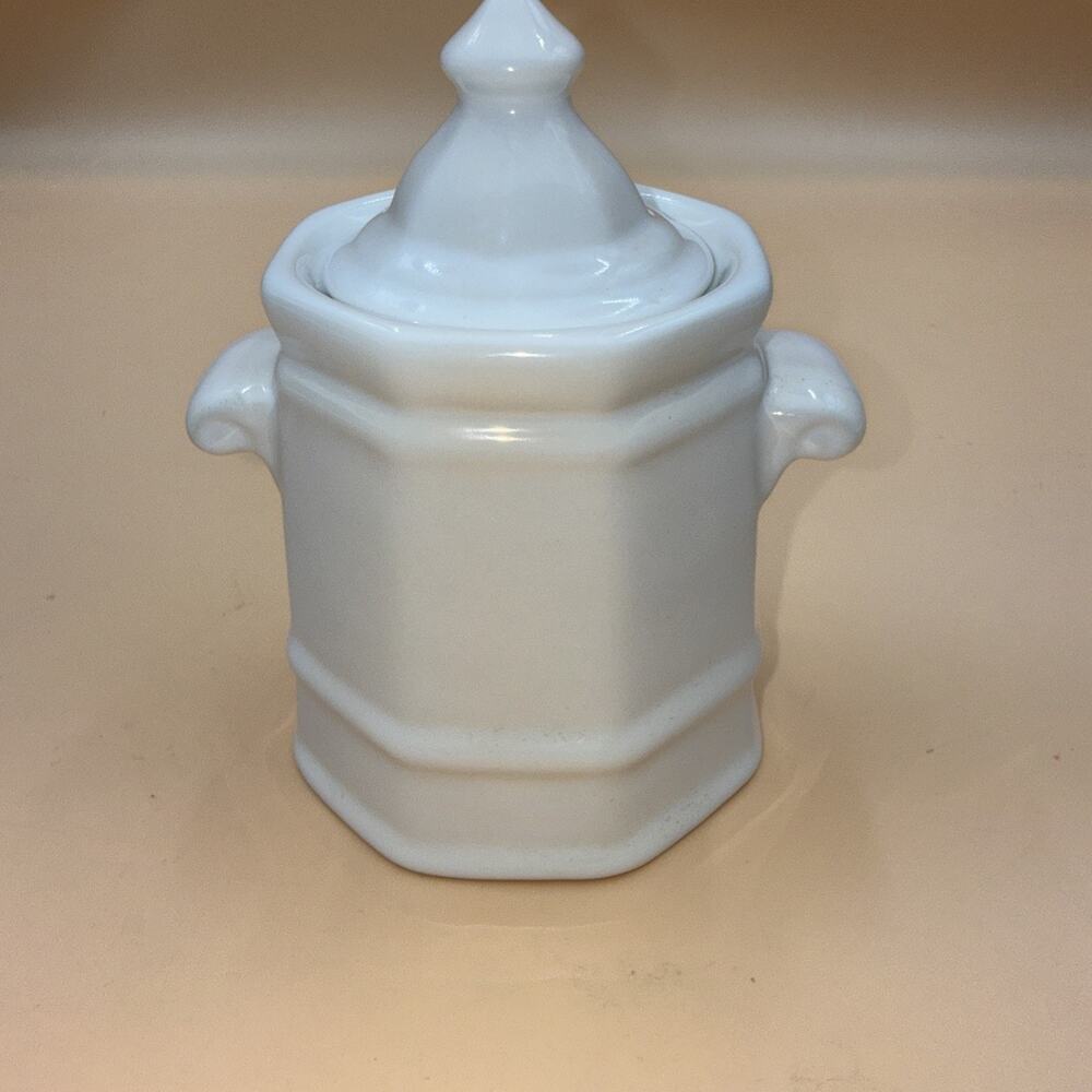 Pfaltzgraff Heritage White Sugar Bowl Collectible Container Lid Handles Kitchen